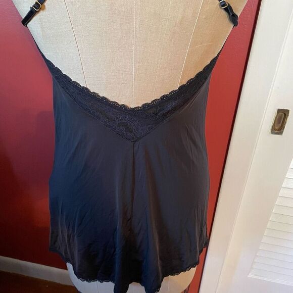 VICTORIA’S SECRET | black camisole 34B - Picture 7 of 10